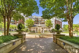 300 W 5th St, Charlotte, NC 28202 - Photo 23