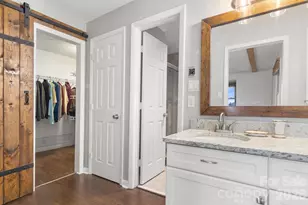 9816 Emerald Point Dr, Charlotte, NC 28278 - Photo 15