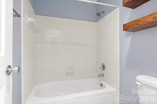 9816 Emerald Point Dr, Charlotte, NC 28278 - Photo 23