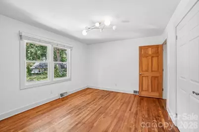 322 Crescent Avenue, Hendersonville, NC 28792 - Photo 19