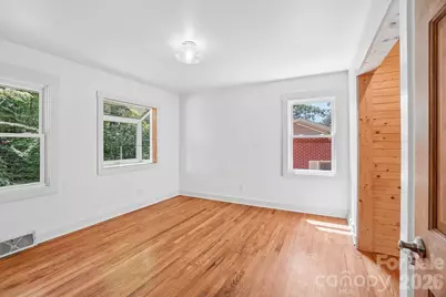 322 Crescent Avenue, Hendersonville, NC 28792 - Photo 23