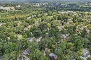 322 Crescent Ave, Hendersonville, NC 28792 - Photo 41