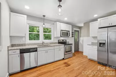 322 Crescent Avenue, Hendersonville, NC 28792 - Photo 15