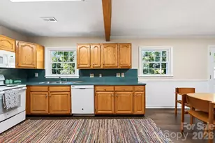 2 Independence Blvd, Asheville, NC 28805 - Photo 11