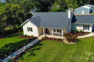 118 Alexander St, Forest City, NC 28043 - Photo 3
