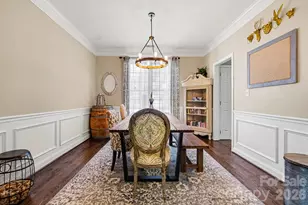 1924 Dearmon Dr, Charlotte, NC 28205 - Photo 9