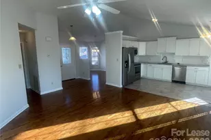 1444 Farmington Hills Dr, Conover, NC 28613 - Photo 5