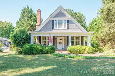 618 S Aspen Street, Lincolnton, NC 28092 - Photo 1