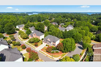 19104 Berkley Commons Drive, Cornelius, NC 28031 - Photo 3