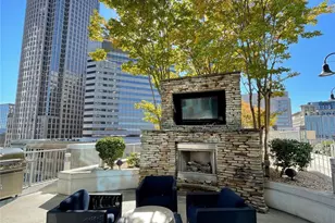 210 N Church St, Charlotte, NC 28202 - Photo 21