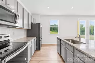 [Address not provided], Charlotte, NC 28215 - Photo 11