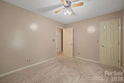 7801 Bridle Court, Charlotte, NC 28216 - Photo 33