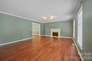7801 Bridle Ct, Charlotte, NC 28216 - Photo 7