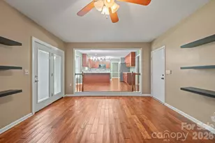 7801 Bridle Ct, Charlotte, NC 28216 - Photo 23