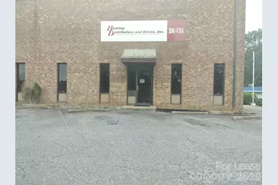 1651 1st Avenue SW, Hickory, NC 28602 - Photo 1