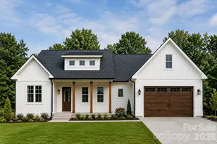 436 Dublin Ln, Columbus, NC 28722 - Photo 1