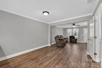 3919 Hemingway Drive NW, Hickory, NC 28601 - Photo 11