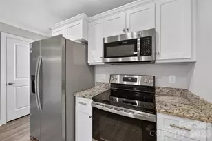 3919 Hemingway Dr NW, Hickory, NC 28601 - Photo 19