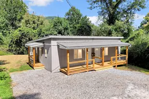 80 McElroy St, Waynesville, NC 28786 - Photo 1