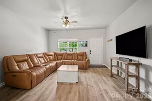 4560 Merryvale Forest Dr, Charlotte, NC 28214 - Photo 5