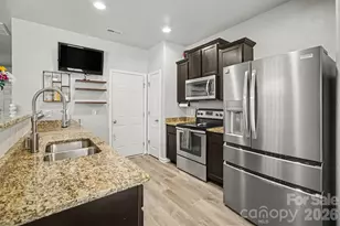 4560 Merryvale Forest Dr, Charlotte, NC 28214 - Photo 11