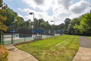 8332 Highland Glen Dr, Charlotte, NC 28269 - Photo 25