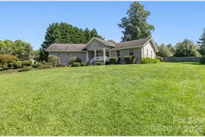 128 Stone House Road, Hendersonville, NC 28739 - Photo 3
