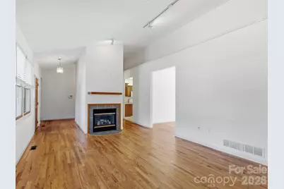 128 Stone House Road, Hendersonville, NC 28739 - Photo 7