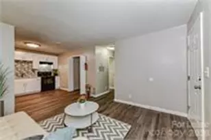 307 Hoskins Mill Ln, Charlotte, NC 28208 - Photo 5