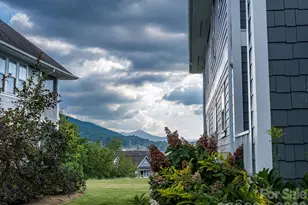 4702 Breakers Ln, Asheville, NC 28806 - Photo 5