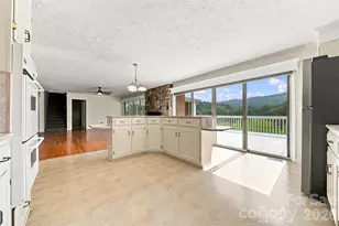 2796 Lakeview Dr, Lenoir, NC 28645 - Photo 11