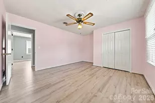 2796 Lakeview Dr, Lenoir, NC 28645 - Photo 25