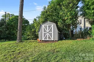 812 Capps Hill Mine Rd, Charlotte, NC 28216 - Photo 33