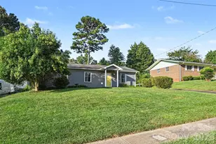 812 Capps Hill Mine Rd, Charlotte, NC 28216 - Photo 5