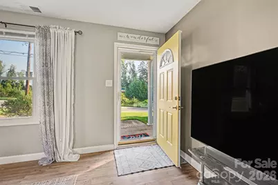 812 Capps Hill Mine Road, Charlotte, NC 28216 - Photo 7