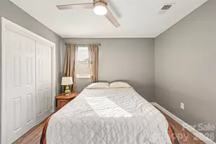 812 Capps Hill Mine Rd, Charlotte, NC 28216 - Photo 27