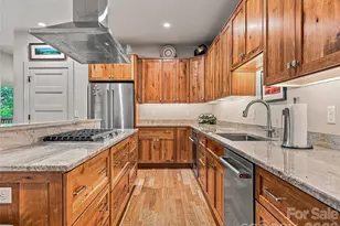 37 Ashe Park Cir, Asheville, NC 28806 - Photo 9