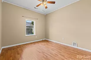 43 Avery St, Waynesville, NC 28786 - Photo 17