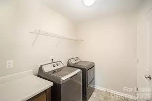 5948 River Mdw Ct, Charlotte, NC 28213 - Photo 25