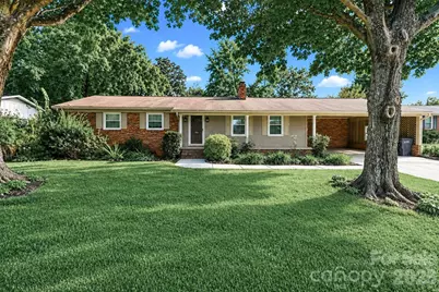 1412 Mount Vernon Avenue, Statesville, NC 28677 - Photo 1