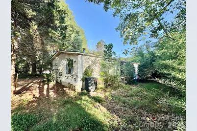 1104 Stage Coach Trail, Yadkinville, NC 27055 - Photo 5