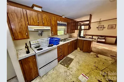 1104 Stage Coach Trail, Yadkinville, NC 27055 - Photo 9