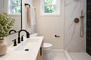3414 Bonaire Dr, Charlotte, NC 28208 - Photo 17