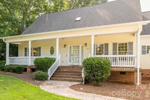 111 Leesburg Ln, Troutman, NC 28166 - Photo 3