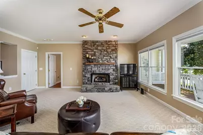 111 Leesburg Lane, Troutman, NC 28166 - Photo 9