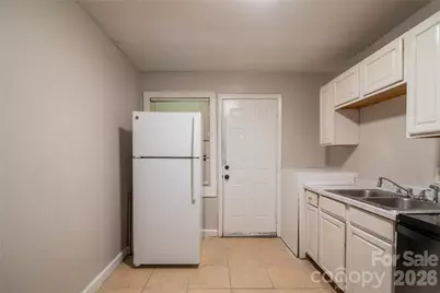 1812 Catherine Simmons Avenue #1 & 2, Charlotte, NC 28216 - Photo 17