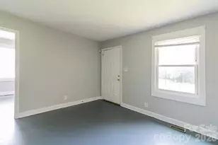 1812 Catherine Simmons Ave, Charlotte, NC 28216 - Photo 5