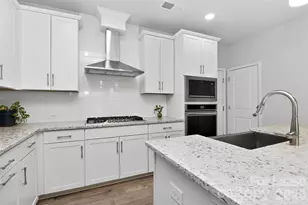 3121 Ada Ml Aly, Charlotte, NC 28205 - Photo 19