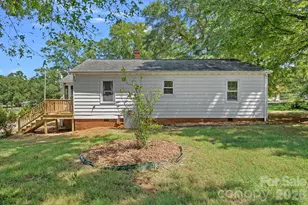 1127 Thompson Ave, Charlotte, NC 28216 - Photo 15