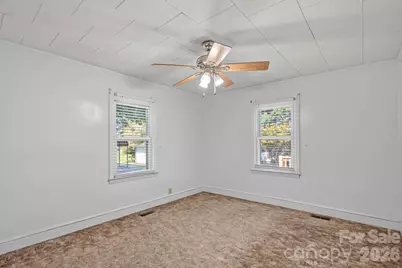 1127 Thompson Avenue, Charlotte, NC 28216 - Photo 11